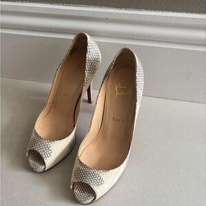 Christian Louboutin Textured White Peep-Toe Heels